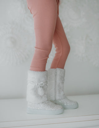 Snowy Stardust Snow Boots (*Runs small, size up)