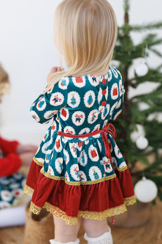 Holiday Joy Velvet Dress and Bloomer Set (*Size up*)